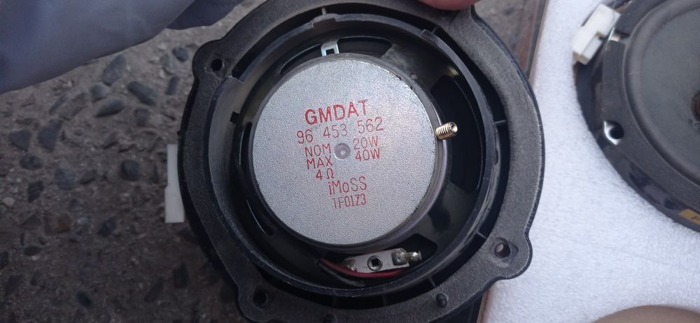 Продаётся колонки gentra стоковая 4 штуки оригинальный