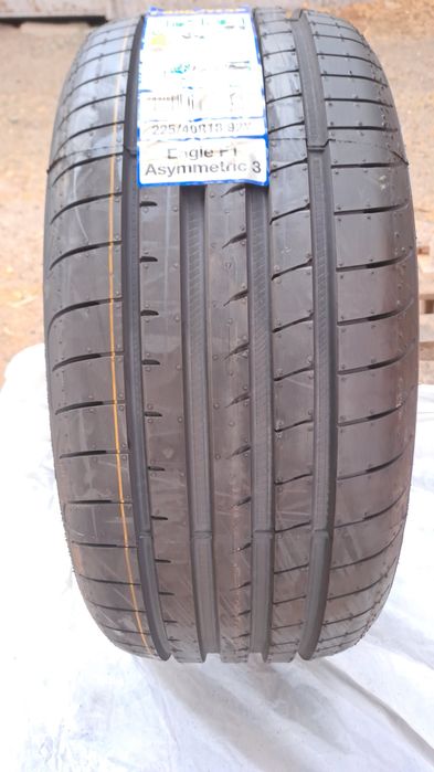 1бр. Нова 225/40/18 Goodyear