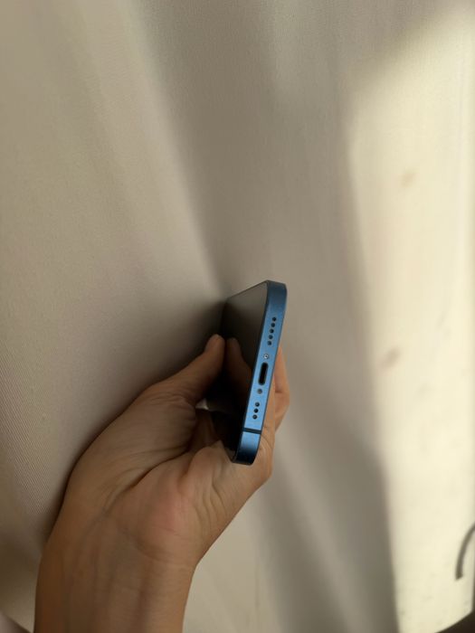 Продам iphone 13