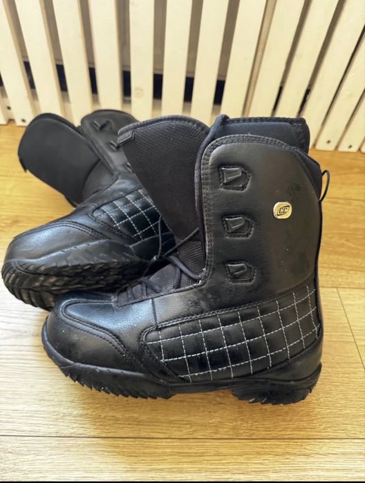 Vand boots snowboard Crazy Creek marime 39