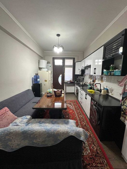 2 хоналик 2 этаж, 22 мактаб, голубой экран