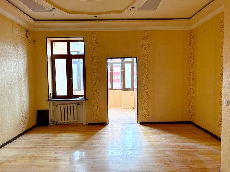 Набережная Анхора, продам квартиру, высокопотолочка, 4/4/5, 100 метров