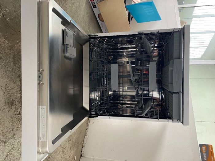 Самостоятелна миялна машина Инвентум VVW6025A