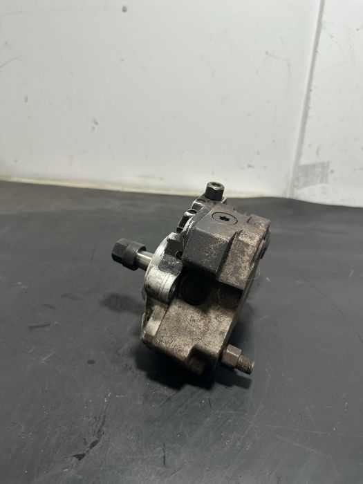Pompa inalta presiune BMW Seria 5 E60 E61 2.0 diesel 520d m47 163cp