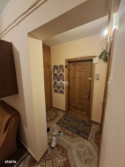 Apartament de 4 camere+ 1 /etaj 2/125mp /Independentei/Focsani/Finante