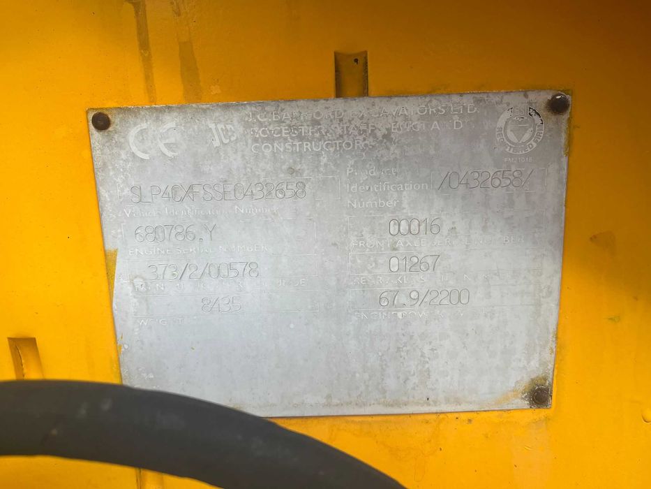 Buldoexcavator JCB 4CX