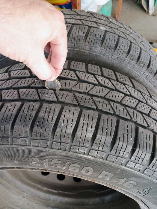 Гуми зимни 215/60 R16 със джанти