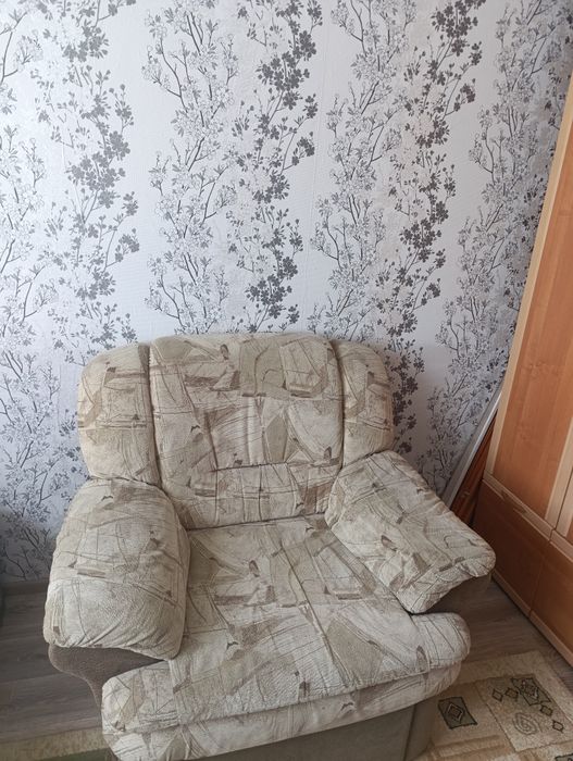 Угловой диван, кресло (самовывоз)