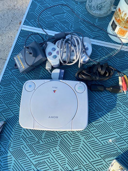 Playstation 1 cu o maneta!