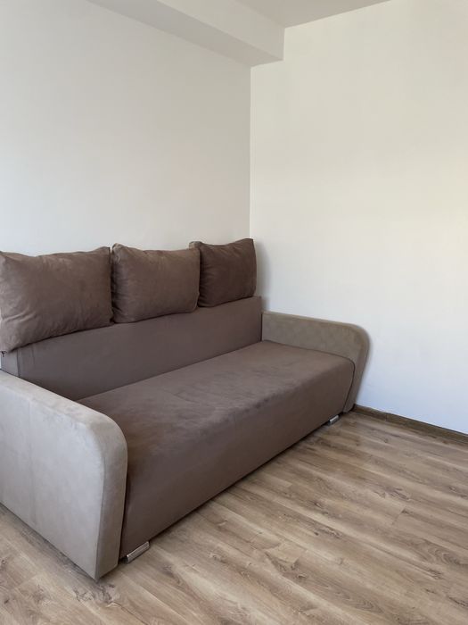 Inchiriez garsoniera 30 mp zona uta