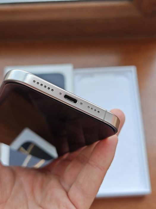 iPhone 16 Pro Max 256Gb EAC без ремонта