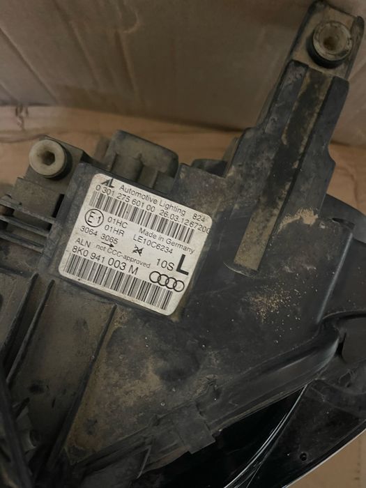Far stanga dreapta Audi A4 B8.5 halogen 8K0941003M / 8K0941004AC