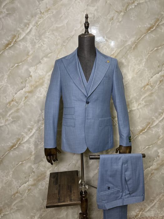 Costum 3 Piese Albastru Deschis