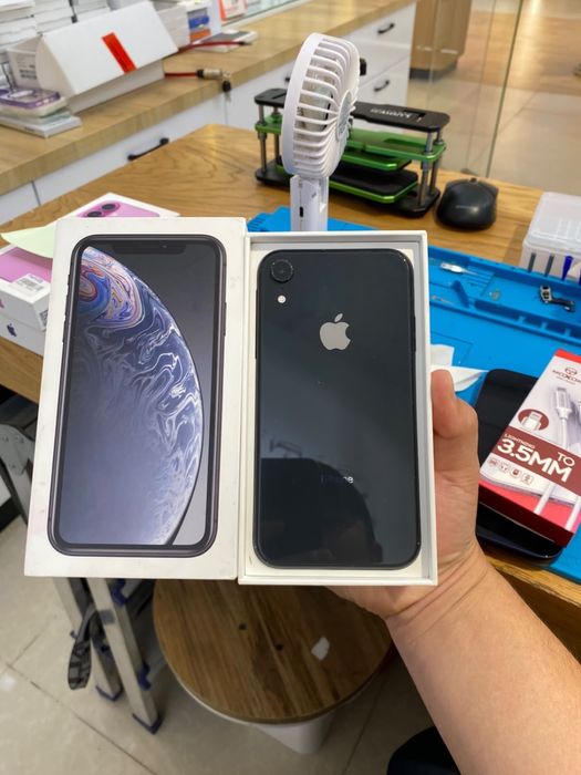 Iphone XR  (64g)