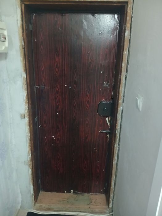 Продам дверь бу 10 тыс