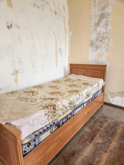 СРОЧНО продаю кровать