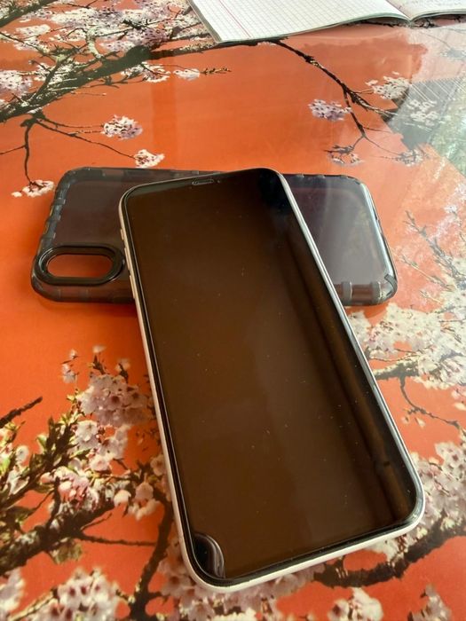 Два айфона и один андроид