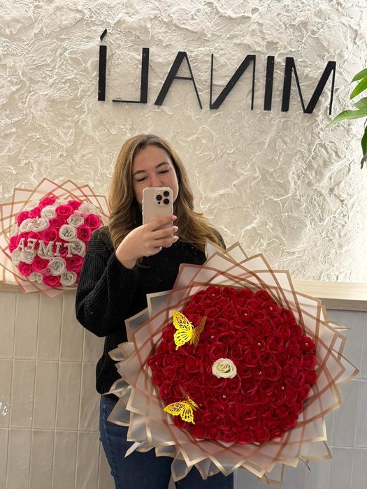 Cadou buchet cu sclipici din trandafiri de silicon