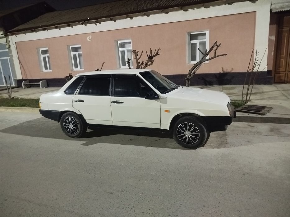 Ваз 21099 Сотилади