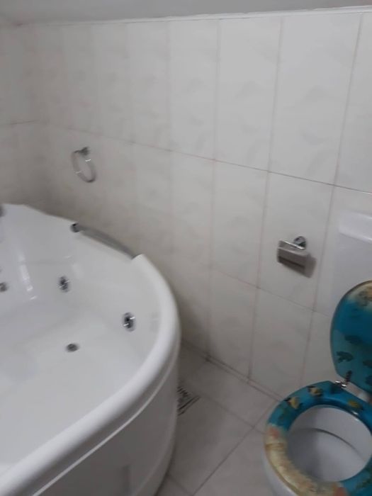 Casa+ anexe+ teren de vanzare