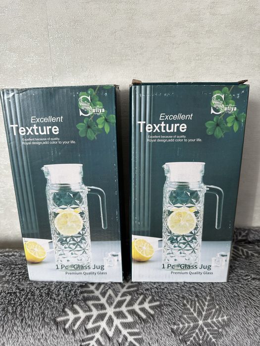 Графин 1 литр. Стекло. 2 штуки