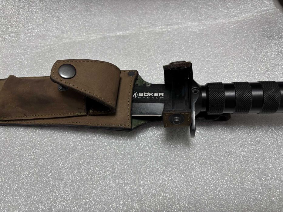 Голям Тактически нож Boker Magnum Survivalist с Кания/естествена кожа/