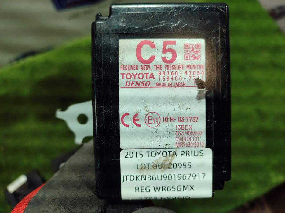 MODUL CONTROL TRANSMISIE + MODUL SENZORI PARCARE (2 BUC.) + MODUL PRESIUNE ANVELOPE  TOYOTA PRIUS T3 V 1.8 BENZINA HYBRID ELE 2015 / HATCHBACK 2015-2018 COD OEM 89535-76011 / PZ464-G3421-C1 / 4M0175T51 / 89760-47050 / PZ464-B4420-B1