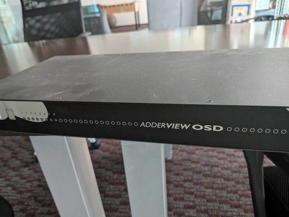 Мрежово оборудване, Суичове, KVM суич (Cisco, Linksys, AdderLink, Netgear)