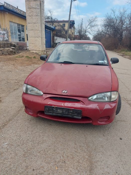 Хюндай Акцент 1.3 i на части !!!