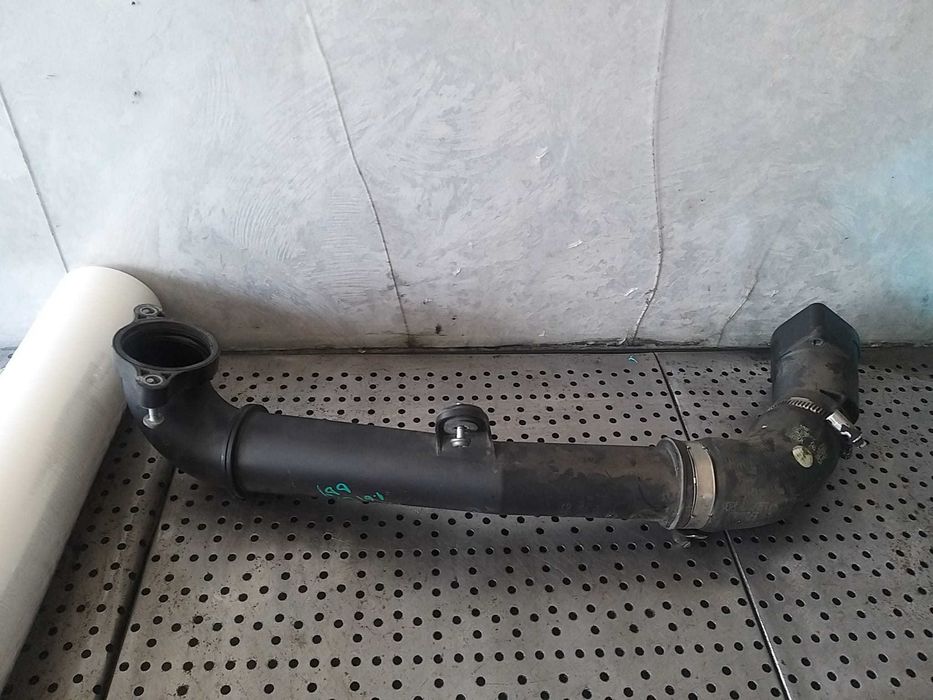 Tubulatura intercooler 1.6 tdi audi a3 8v 04l145770h