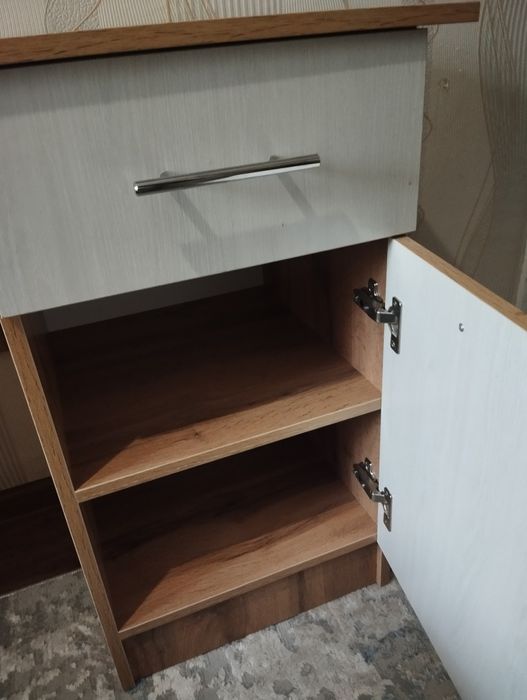 Продам спальный гарнитур