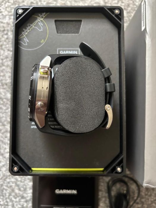 Продам Garmin Marq Athlete Gen2