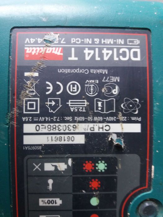 Зарядное  Makita 7.2-14.4v