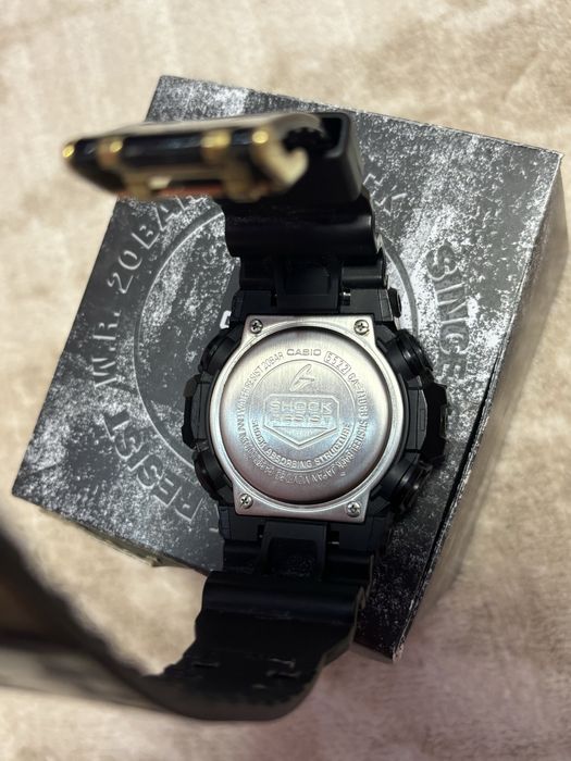 Продавам CASIO G-SHOCK GA-710GB-1A