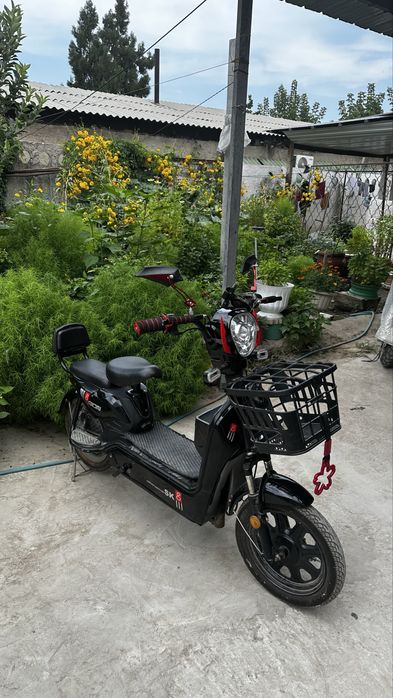 Ск 8 про електро скутер