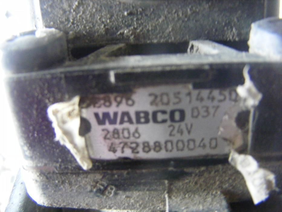Supapa ECAS suspemsii piese dezmembrari Volvo 20514450, 20514451