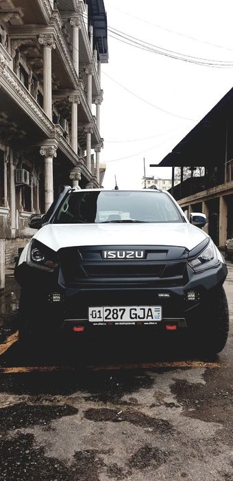 Бампер Rival силовой передний алюминиевый для внедорожников