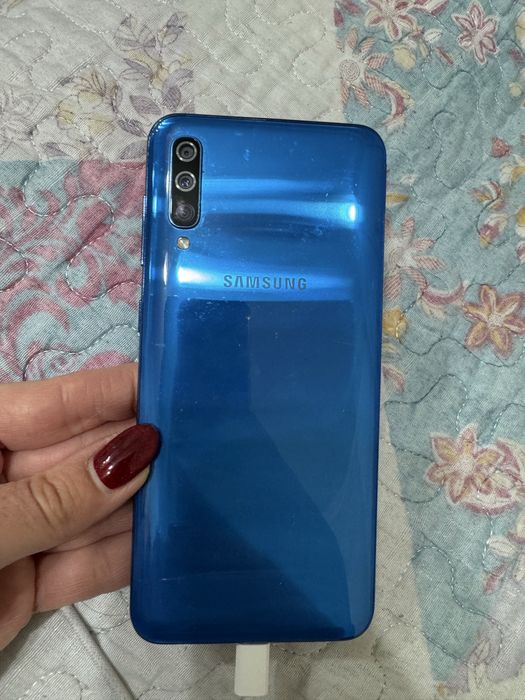 Самсунг галаксы А50