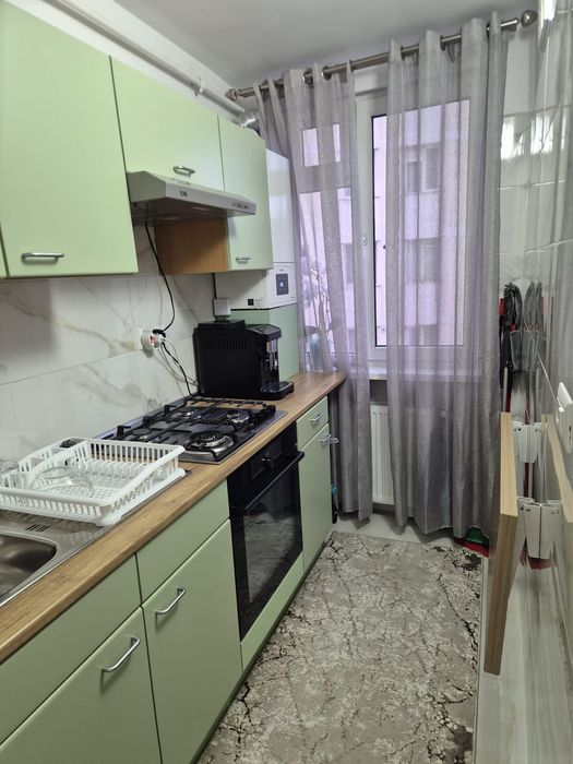 Garsonieră renovată complet în 2025, centrală nouă, 2 parcări – Bd. Dacia