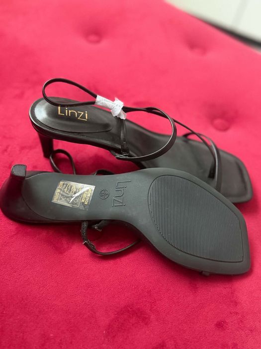 Sandale Linzi Black Mode cu bretele Kitten Toc