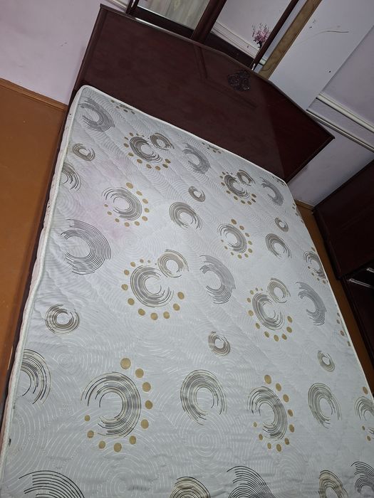 Dvuhspalni kravat matraslik ortoped