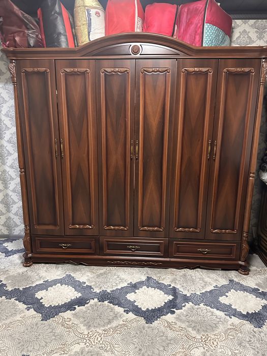 Spalniy Garnitur Kitayskiy