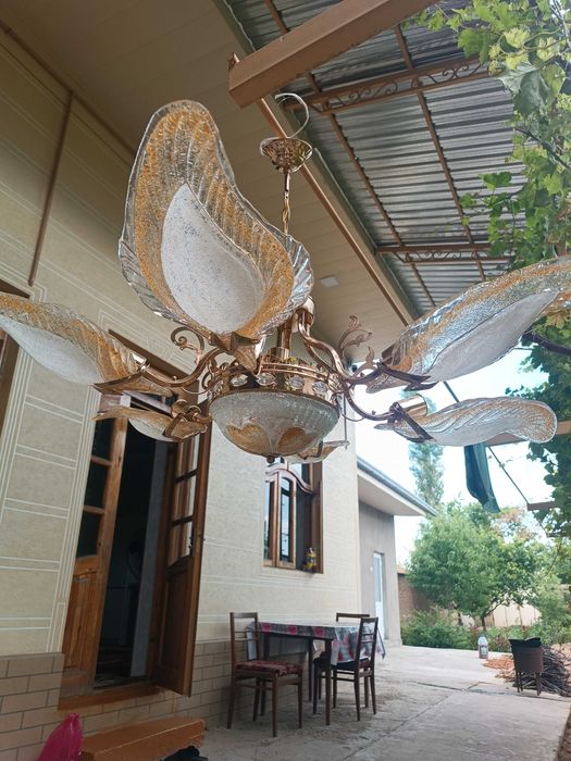 Люстра 6 рожовая