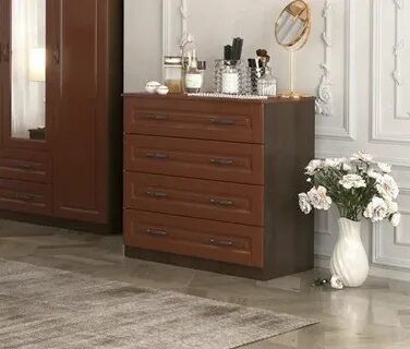 Продается комод, прикроватная тумба 2 шт