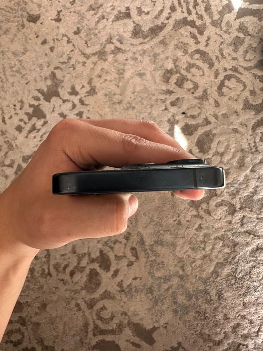 Продам Iphone 15 pro