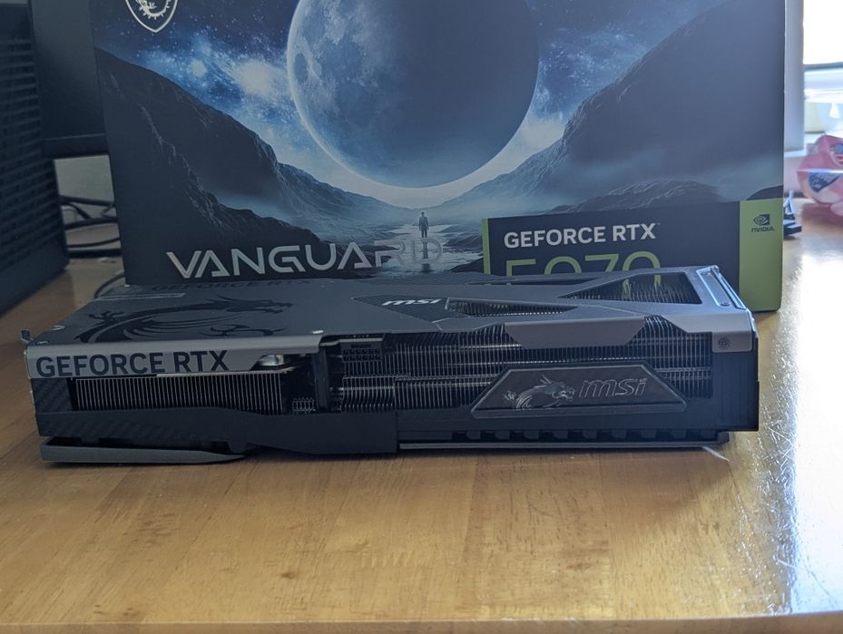 MSI RTX 5070 Vanguard soc 12 Гб