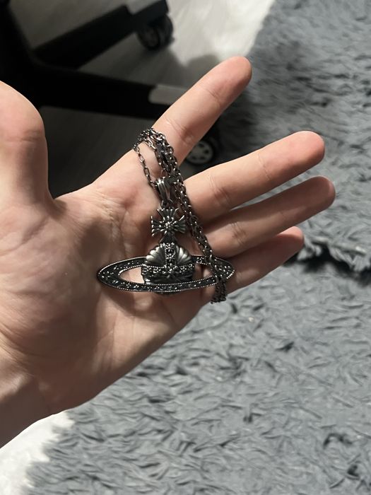 Lant Vivienne Westwood Orb Pendant Negru