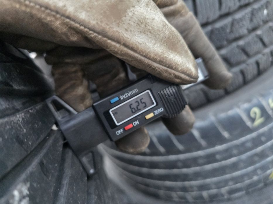 2бр Летни гуми 245 40 20 - Nankang