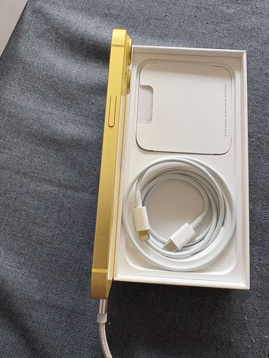 Iphone 14 128gb жълт/черен