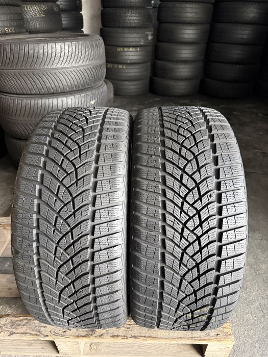 2 anvelope iarna ca NOI 235/35/20 , GoodYear , DOT 2023 , 7.8 mm